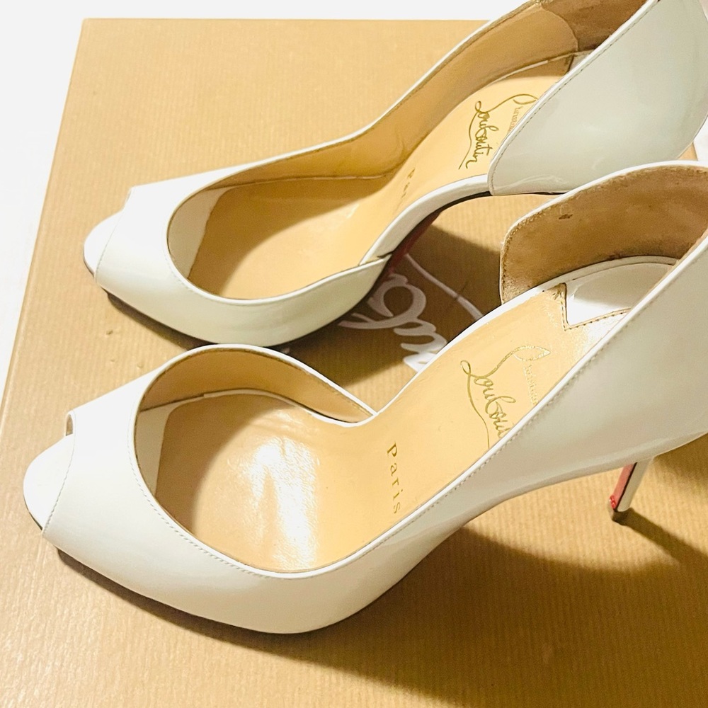 CHRISTIAN LOUBOUTIN Very Privé Patent Leather Heels - Picture 4 of 13